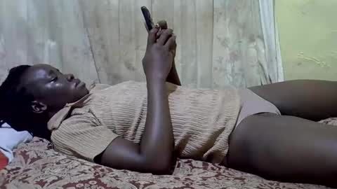 amazon_girl03 online show from 01-10-26, 06:20