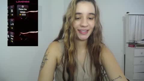 Snapshot of ambar_lynn chatting on 10-16-25, 07:04 mbar online show from 10-16-25, 07:04