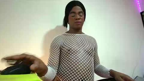 ambargil__ online show from 01-17-25, 06:33