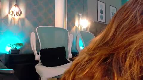 Snapshot of ambarroberts chatting on 01-19-26, 01:04 Ambar online show from 01-19-26, 01:04