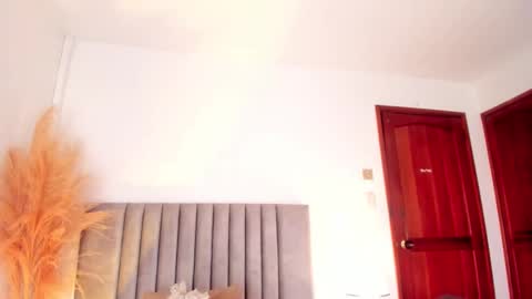 Amber Davis online show from 12-14-24, 05:58