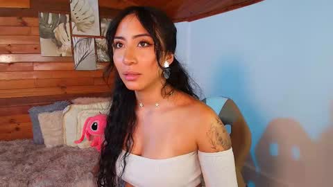 amber_curly online show from 10-22-25, 09:47