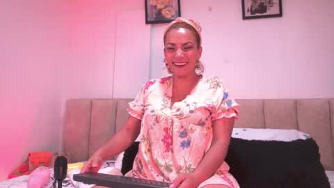 Snapshot of amber_demons chatting on 11-04-25, 10:09 Amber Demons online show from 11-04-25, 10:09