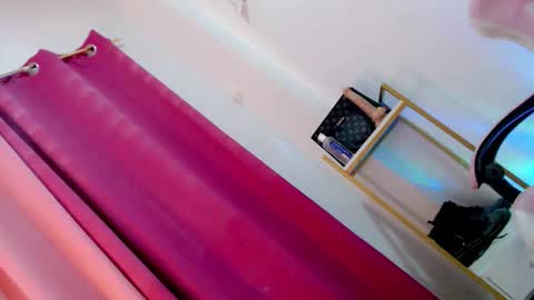 Snapshot of amber_fuck chatting on 01-09-26, 11:13 Amber online show from 01-09-26, 11:13