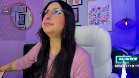 Snapshot of amber_gold113 chatting on 02-14-25, 12:57 Amber online show from 02-14-25, 12:57