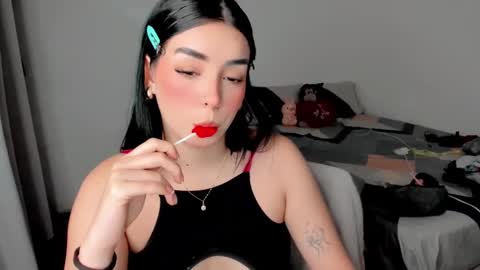 Snapshot of amber_landy1 chatting on 01-24-25, 03:13 amber online show from 01-24-25, 03:13