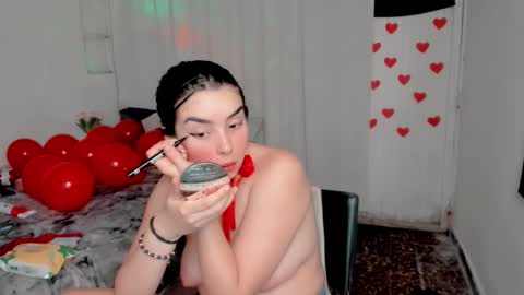 Snapshot of amber_landy1 chatting on 02-16-25, 11:05 amber online show from 02-16-25, 11:05