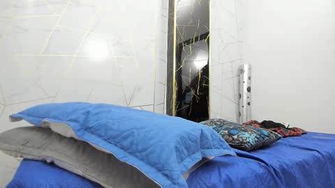  7 online show from 11-21-25, 05:17