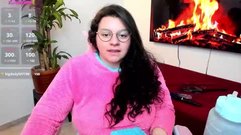 Snapshot of amber_sexy14 chatting on 01-28-25, 10:56 amber_sexy14 online show from 01-28-25, 10:56