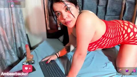 Snapshot of amberbeckeer chatting on 12-10-24, 09:00 Amber  online show from 12-10-24, 09:00