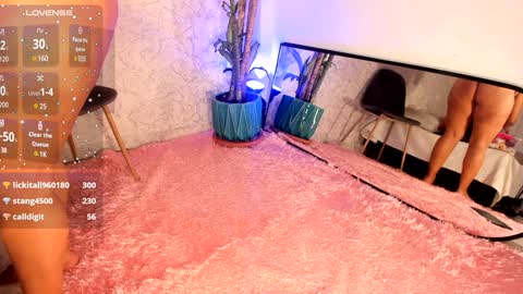 Snapshot of ambercollinns chatting on 01-10-25, 04:51 Amber Collins online show from 01-10-25, 04:51