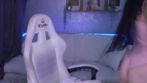 Anna online show from 11-11-25, 06:57