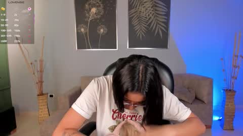 Snapshot of amberlewis_ chatting on 11-02-25, 11:07 Amber online show from 11-02-25, 11:07