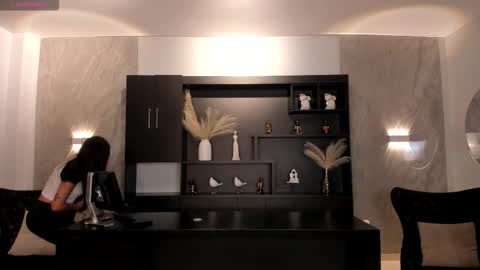 Snapshot of amberlewis_ chatting on 11-26-25, 03:07 Amber online show from 11-26-25, 03:07