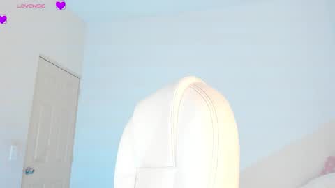 Amber online show from 10-25-25, 02:56