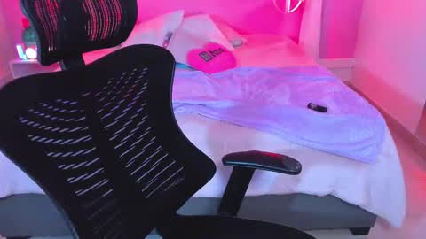 Amber online show from 12-14-24, 09:40