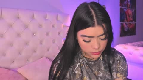 Snapshot of amberr_rousse chatting on 09-30-25, 12:10 MISS AMBERR online show from 09-30-25, 12:10