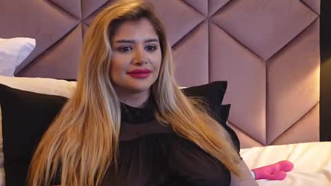 Amberseyes online show from 02-13-25, 12:32