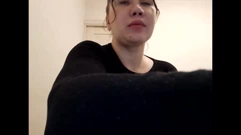 Snapshot of ambika_beauty chatting on 12-13-25, 08:58 Ambika beauty online show from 12-13-25, 08:58