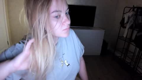 ambrosia__ online show from 09-15-25, 01:16