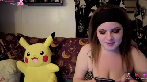 amburlicious online show from 11-11-25, 04:23