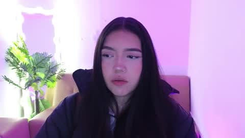 AMELIA online show from 11-30-25, 11:36