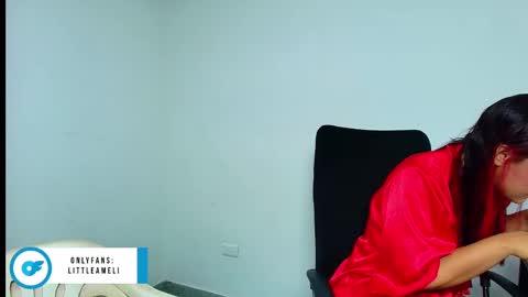 Snapshot of ameli_and_lucas chatting on 01-04-25, 03:07 Amelia Lucas online show from 01-04-25, 03:07