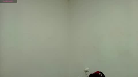 Snapshot of ameli_and_lucas chatting on 01-08-25, 07:03 Amelia Lucas online show from 01-08-25, 07:03