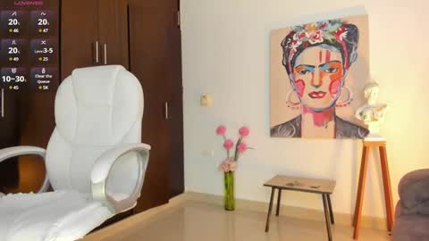 AMELIA online show from 02-08-25, 10:19