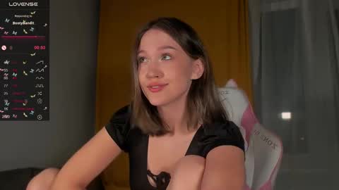 Snapshot of amelia_lein chatting on 03-06-25, 11:31 Your Amelia online show from 03-06-25, 11:31