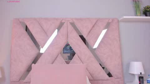  Amelia  online show from 02-14-26, 07:49