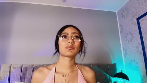 Snapshot of ameliaa_moon_ chatting on 10-08-25, 11:52 lia online show from 10-08-25, 11:52