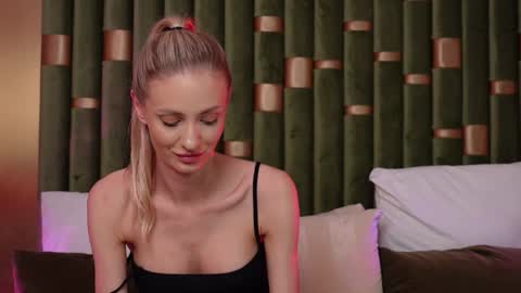 Amelia online show from 12-04-24, 09:51