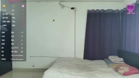 ameliagracekitty online show from 11-19-25, 07:19