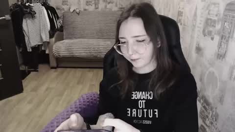 Snapshot of ameliakamishiro chatting on 02-12-25, 06:51 Amelia online show from 02-12-25, 06:51