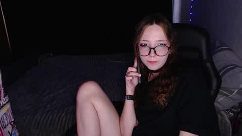 Snapshot of ameliakamishiro chatting on 11-09-25, 09:07 Amelia online show from 11-09-25, 09:07