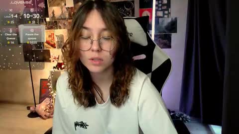 Amelia online show from 10-18-25, 08:59