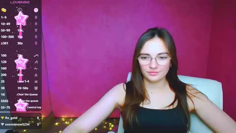 Amelie online show from 12-28-24, 12:04