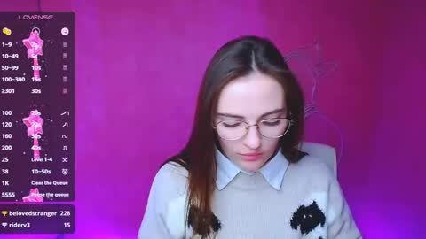 Amelie online show from 01-30-25, 03:19