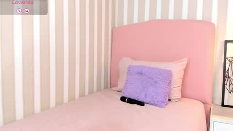 Victoria online show from 02-20-25, 10:26