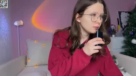 Snapshot of ameliia_castro chatting on 01-14-26, 05:18 Ameliia castro online show from 01-14-26, 05:18