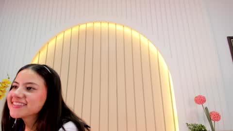 Amelia online show from 12-20-24, 05:36