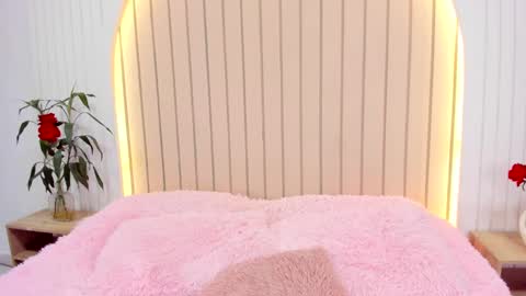 Amelia online show from 02-23-25, 08:44