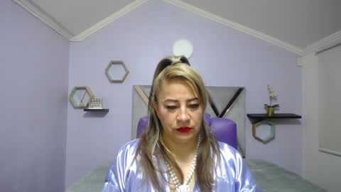 Amell Thomson online show from 12-28-24, 11:19