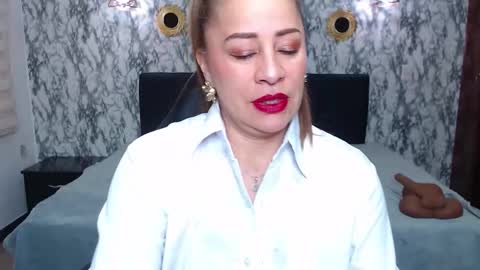 Amell Thomson online show from 10-15-25, 11:32