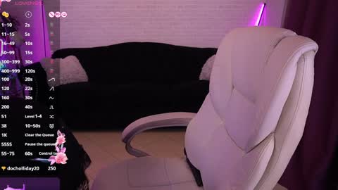 Snapshot of amellywhite chatting on 02-02-25, 04:26 Alina online show from 02-02-25, 04:26