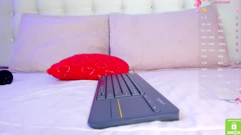          online show from 03-12-25, 03:29