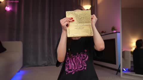 Amy  online show from 04-05-26, 01:36