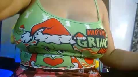 Mari online show from 12-15-25, 01:04