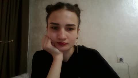 Snapshot of amethystnight_ chatting on 03-04-25, 06:37 Julia  online show from 03-04-25, 06:37
